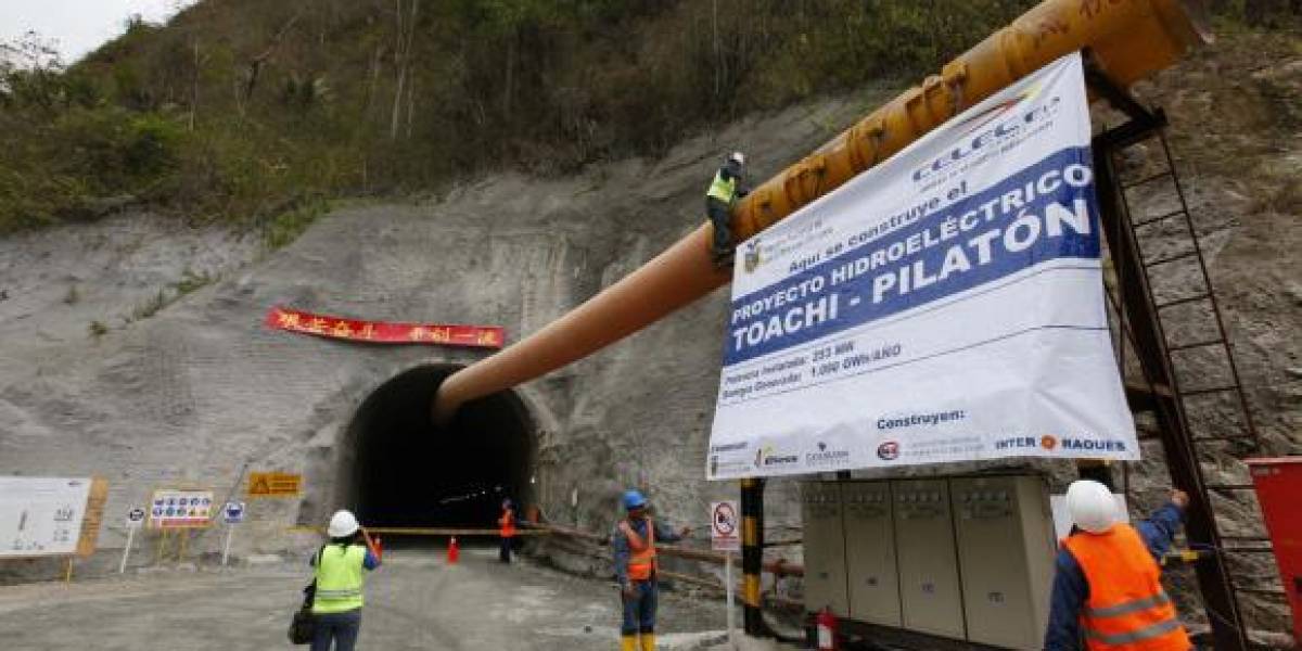 La Contraloría halla posible perjuicio al Estado por USD 974 000 en la Central Hidroeléctrica Toachi-Pilatón
