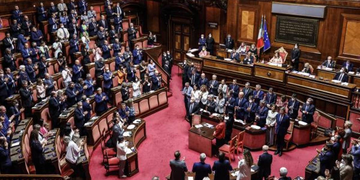 Italia aprueba como crimen universal al alquiler de vientre