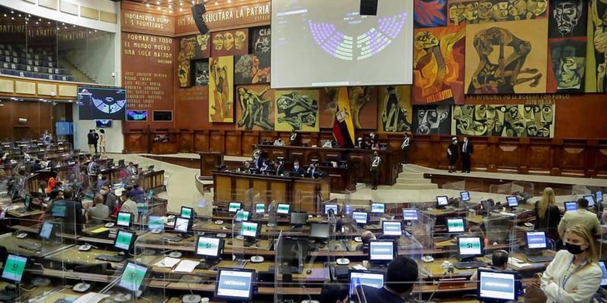 Gobierno enviará a la Asamblea dos proyectos de ley, uno con la reforma tributaria y otro con reformas laborales