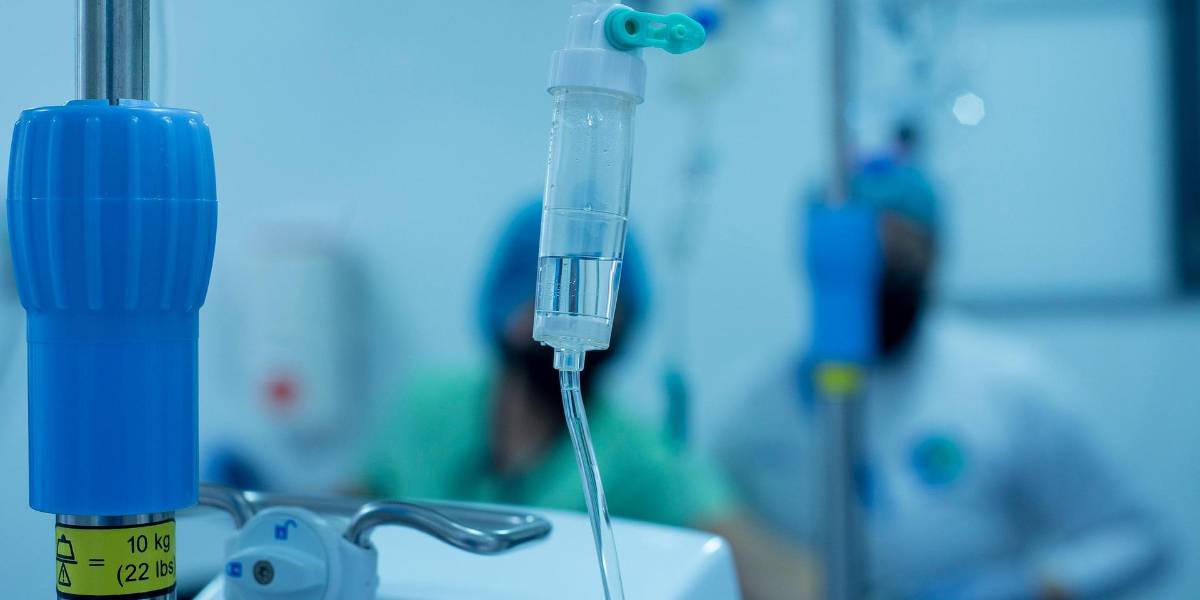 Perú: Laboratorio recibe máxima sanción por suero que causó la muerte de siete personas