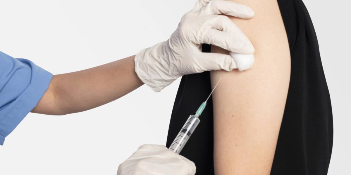 Semana de la vacunación en las Américas: Ecuador prioriza la vacunación contra el tétanos y la difteria