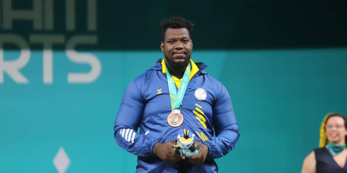 Dixon Arroyo se cuelga la medalla de bronce en los Juegos Panamericanos 2023
