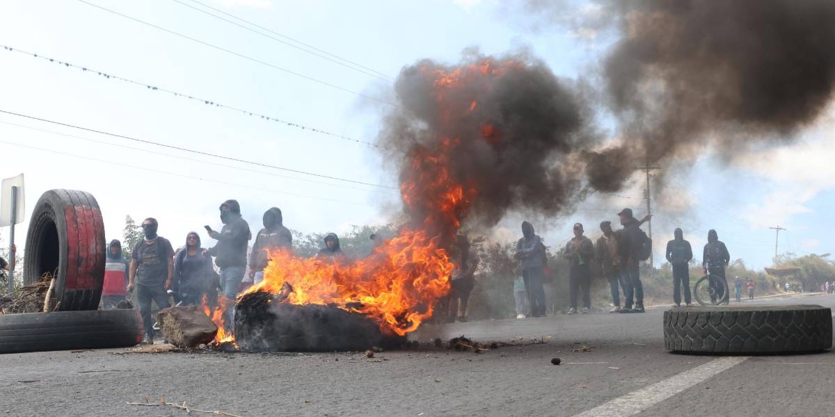 Daniel Noboa descarta por ahora un diálogo con la Conaie para terminar con el paro nacional