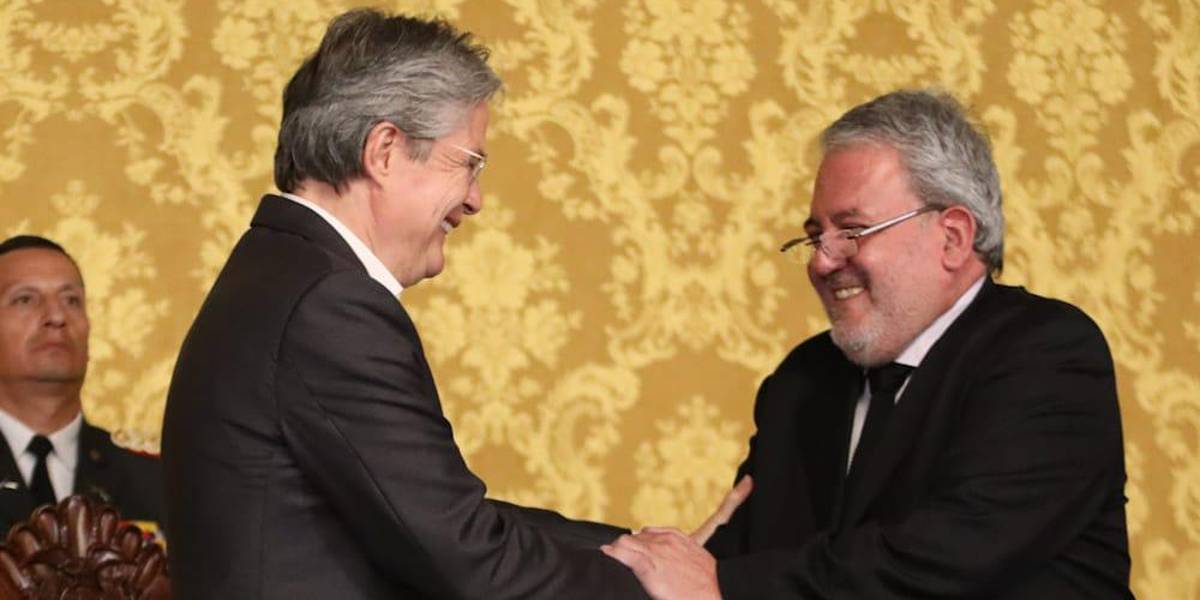 Guillermo Lasso designa como secretario Anticorrupción a Luis Verdesoto