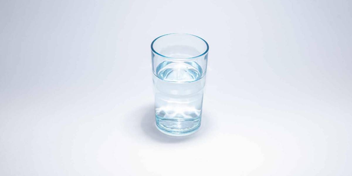 Chile: El proyecto de ley que obligará a restaurantes a ofrecer agua gratis a sus clientes