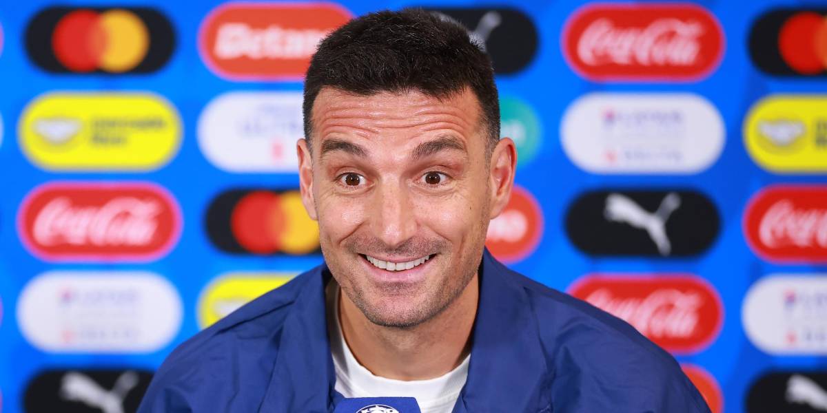 Lionel Scaloni: Hace siete meses que se sabe que jugamos aquí y cambiaron el césped hace 2 días