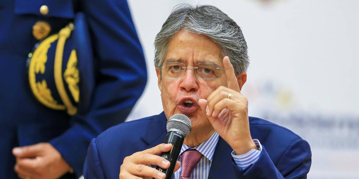 Lasso cesó en sus funciones al gerente general de Petroecuador