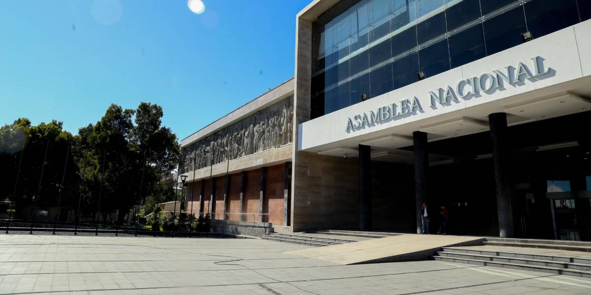 El informe que recomienda la salida de Ecuador del Estatuto Migratorio con Venezuela fue aprobado en la Asamblea