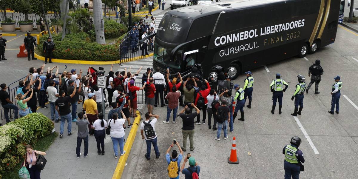 Copa Libertadores: Malestar por desorganización de buses Conmebol para llegar al estadio