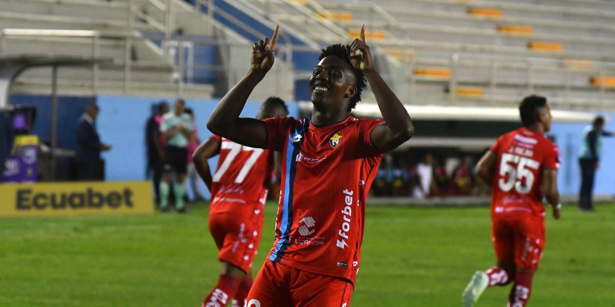 El Nacional rompió su mala racha y goleó al Delfín en el Jocay de Manta