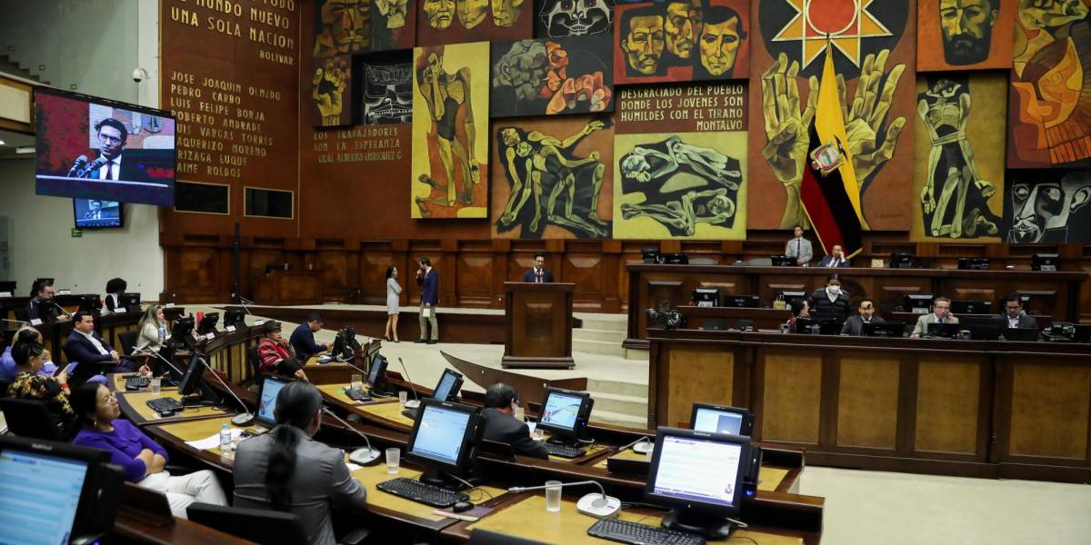 Asamblea: reforma parcial a la Constitución se tratará en Comisión de Enmiendas