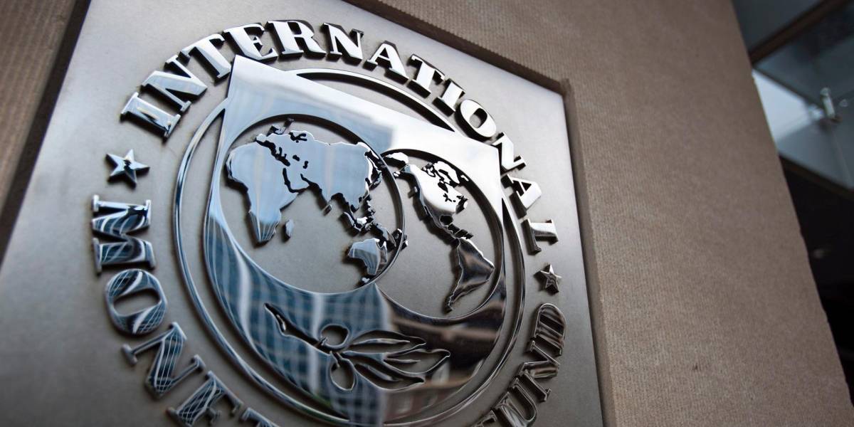 Presentan una medida cautelar para que Argentina no haga el próximo pago al FMI