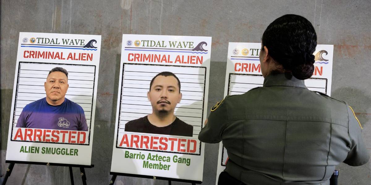 Unas 1 100 personas son arrestadas en el mayor operativo migratorio en la historia de Florida