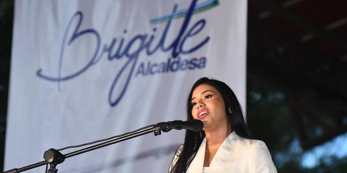 Asesinato Brigitte García: Figuras de la Revolución Ciudadana lamentan el asesinato de la alcaldesa de San Vicente