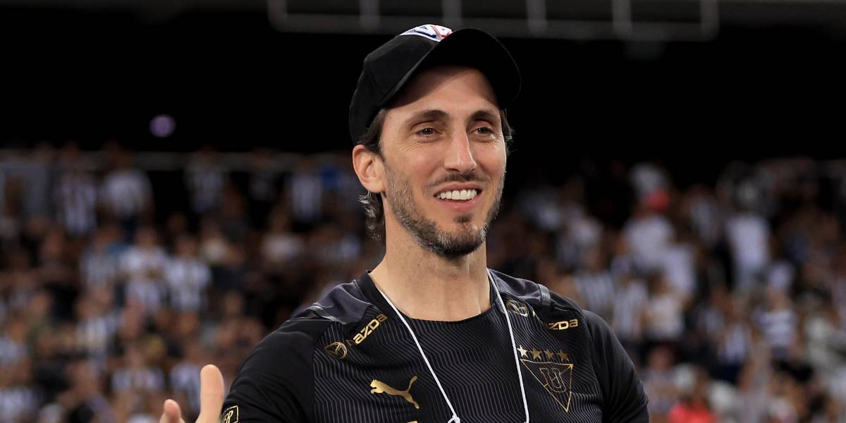 Luis Zubeldía: El partido fue muy parejo. Nosotros tuvimos las opciones más claras