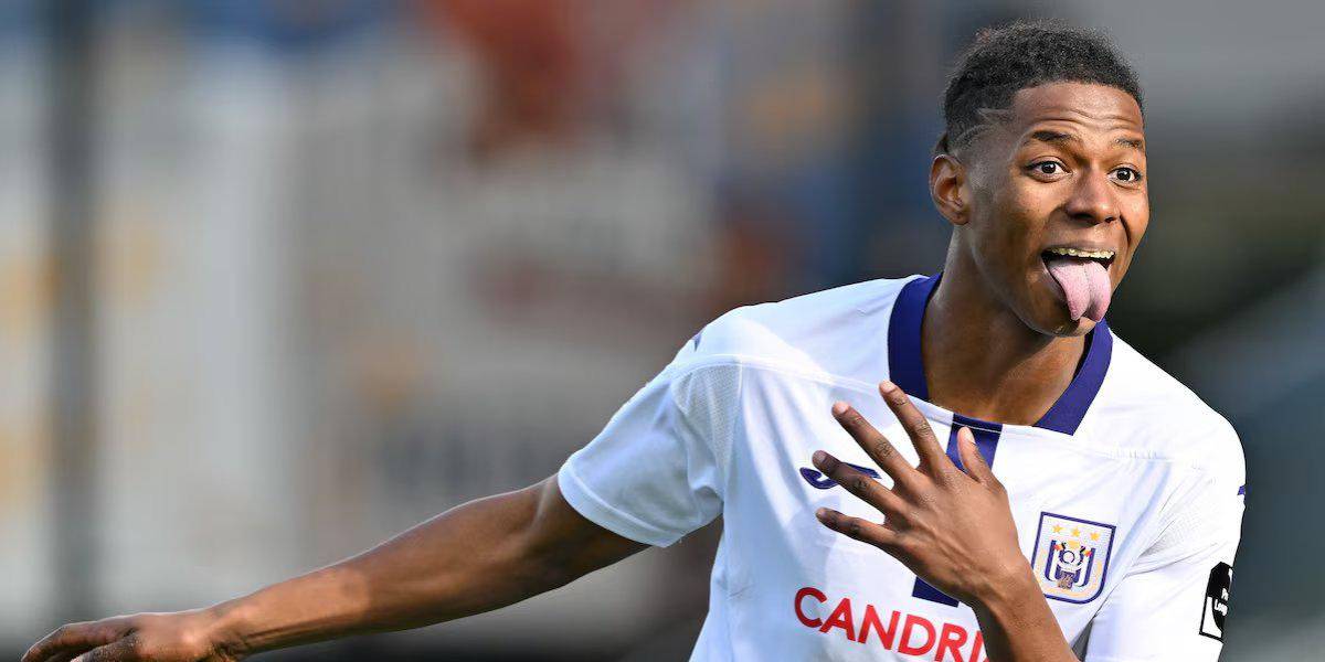 (VIDEO) Nilson Angulo repartió dos asistencias en la victoria del Anderlecht