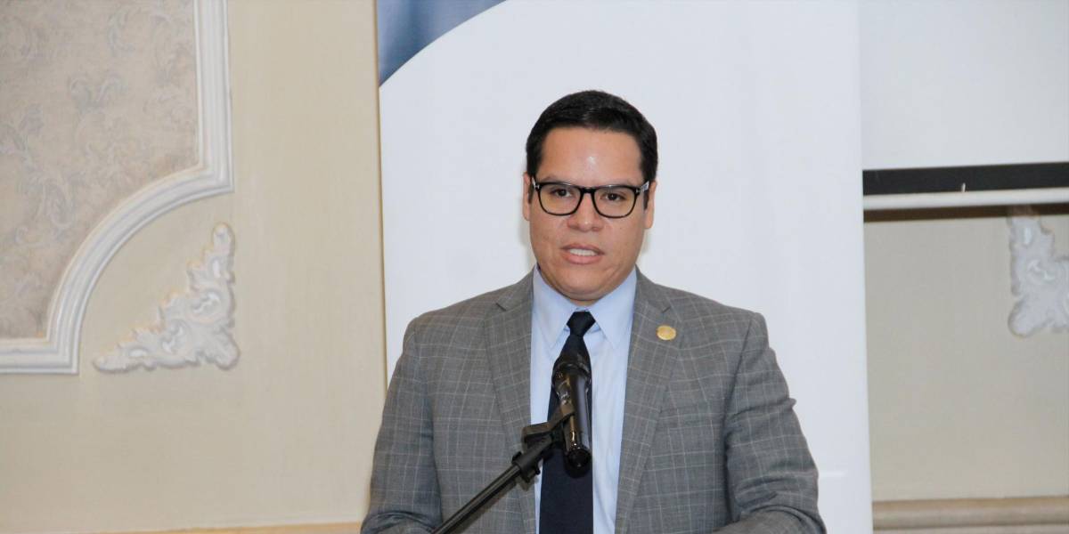 Noboa le encarga a Julio José Neira, secretario de Integridad Pública, la dirección de la UAFE