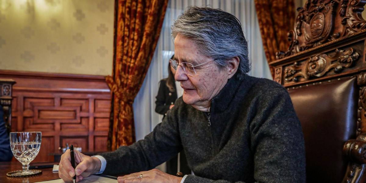 Guillermo Lasso tiene covid-19 por segunda ocasión durante su mandato