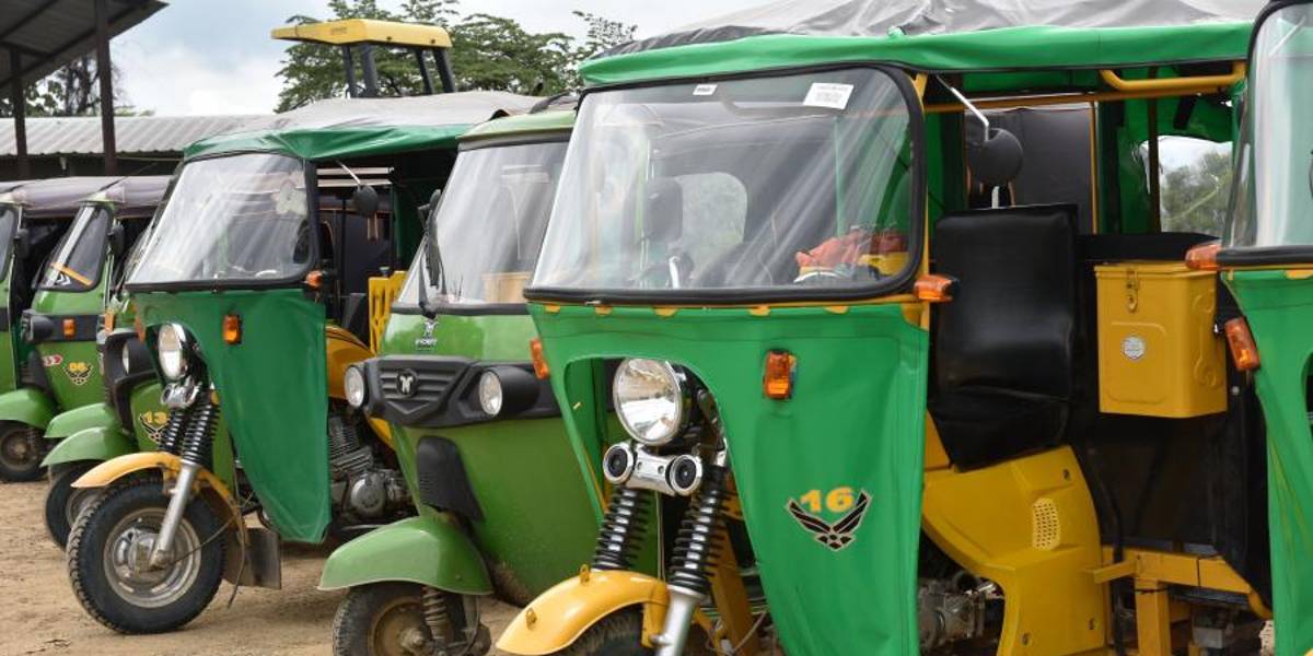 4 000 taxis, tricimotos y camionetas podrán reclamar compensaciones por el alza de precio en las gasolinas