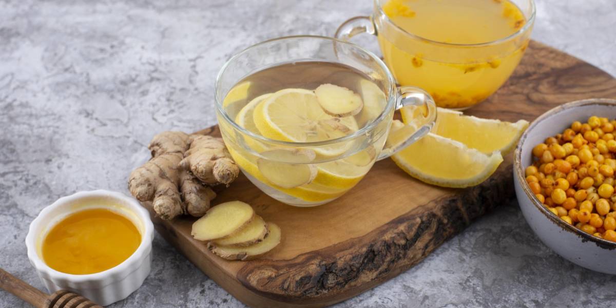 Agua de limón y cúrcuma para el estómago: ¿Cuáles son los beneficios?