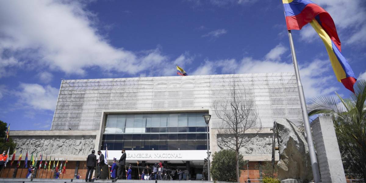La Asamblea sesionará desde Esmeraldas por un proyecto de ley que busca distribuir los ingresos petroleros