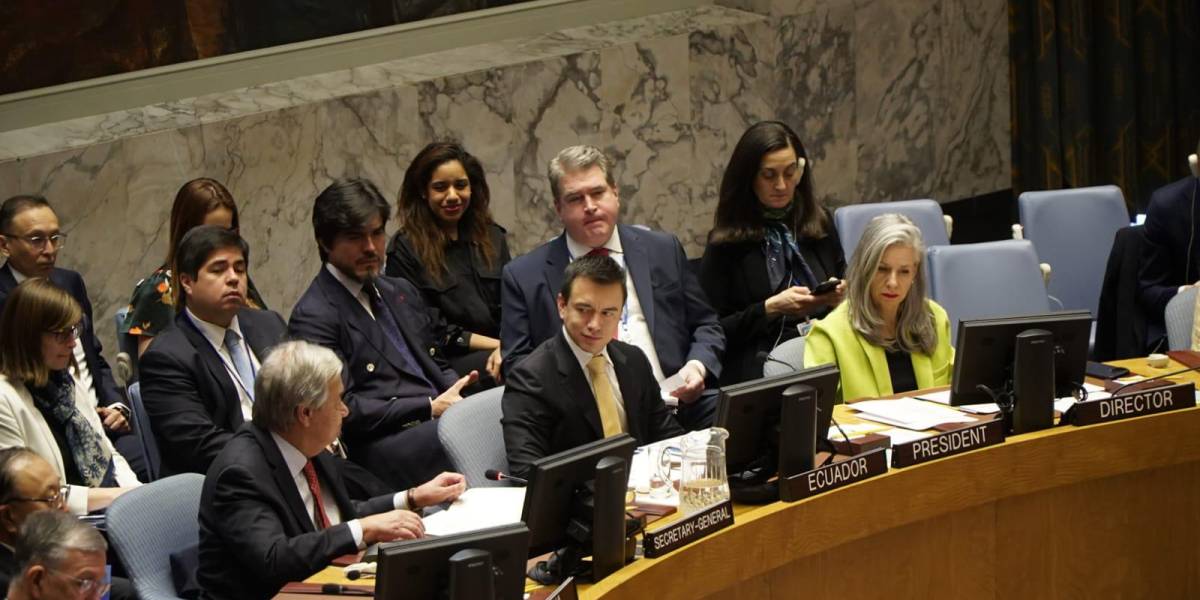 Daniel Noboa preside una sesión del Consejo de Seguridad en la ONU