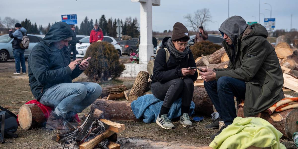 150.000 ucranianos huyen del país en menos de 24 horas y llegan a los 677.000