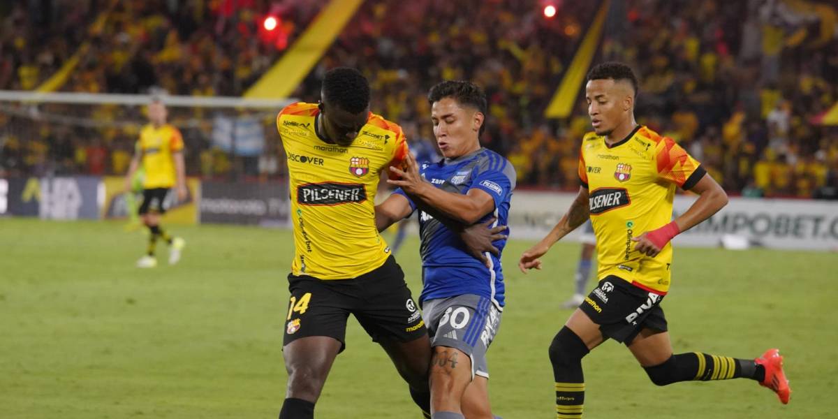 Esta es la terna arbitral para el Clásico del Astillero en la Noche Amarilla