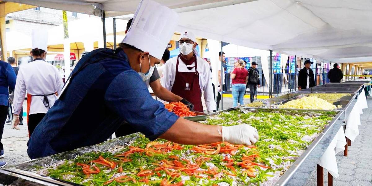 Naranjal obtuvo un Récord Guinness por la ensalada de cangrejo más grande del mundo