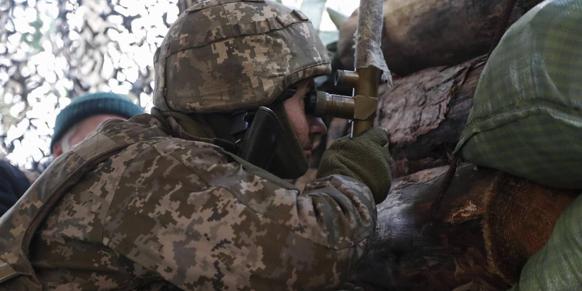 Presidente de Ucrania informa de ataques contra infraestructura de su Ejército