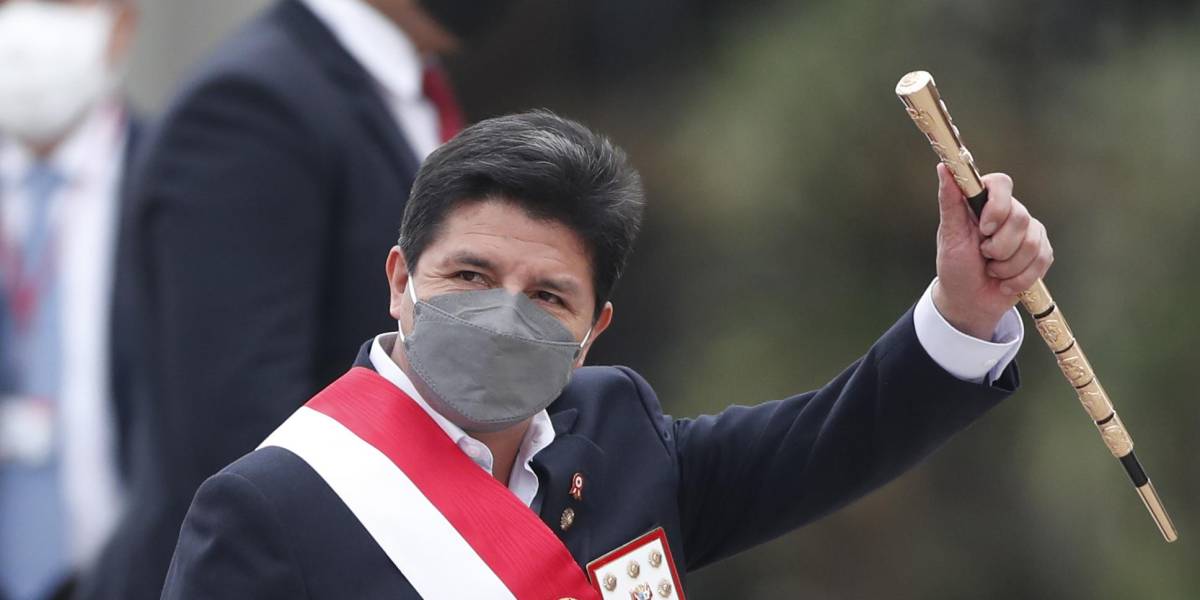 Crisis Perú: fiscalía investiga a esposa del presidente Pedro Castillo por presunto plagio en su tesis