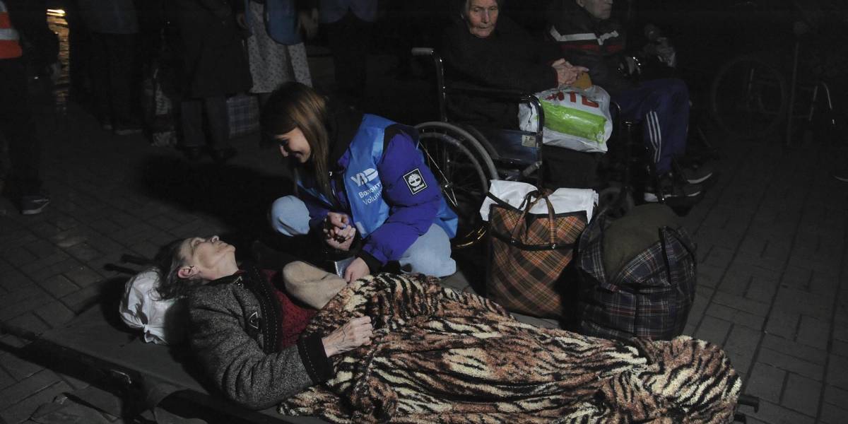 Al menos once muertos tras ataque ruso en Leópolis, Ucrania
