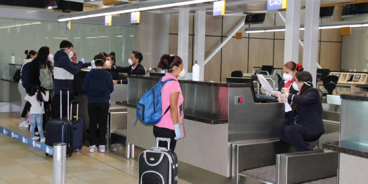 El tráfico de pasajeros en el aeropuerto de Quito se acerca a cifras de antes de la pandemia