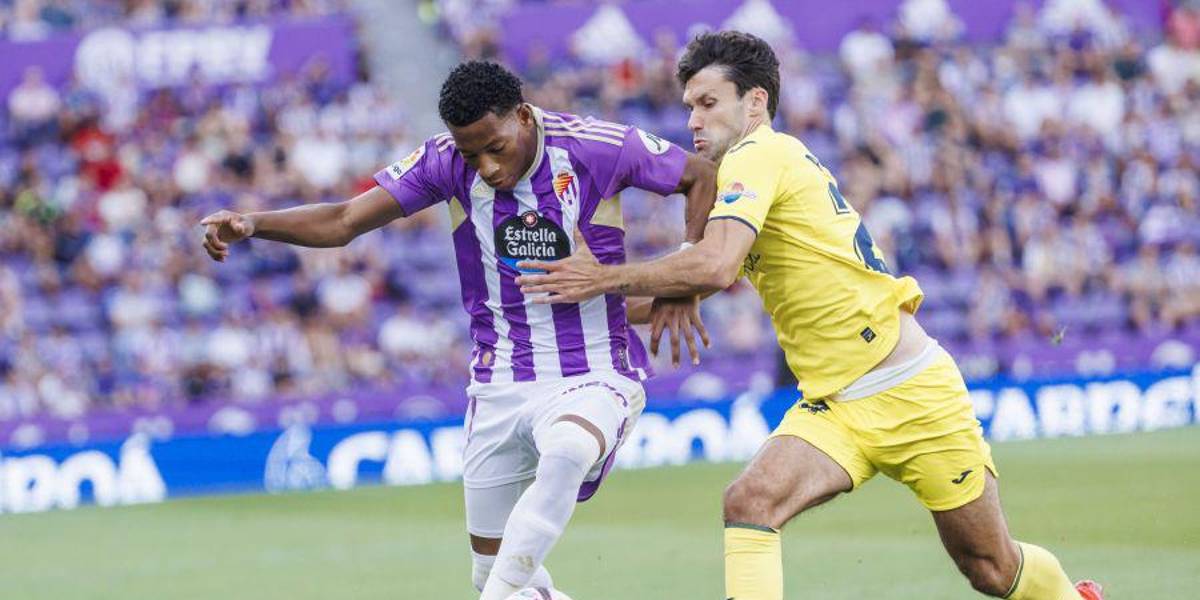 Plata fue titular en la derrota de su equipo ante el Villarreal de Pervis Estupiñán