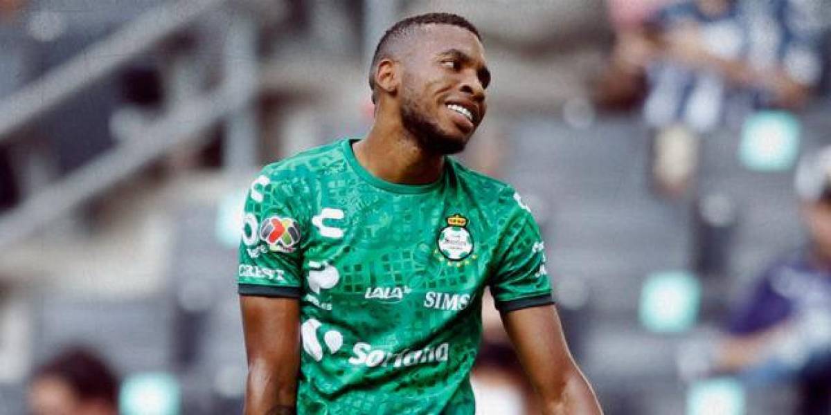Ayrton Preciado no sigue más en Santos Laguna y busca club