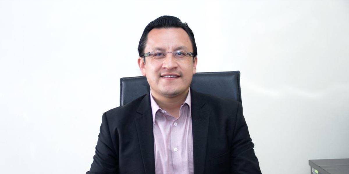 David Rosero alega que él debe ser posesionado como consejero suplente del Cpccs