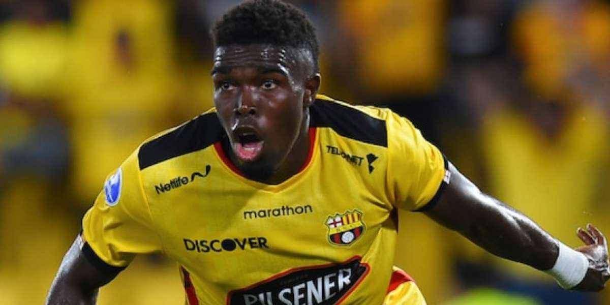 Michael Carcelén es nuevo jugador de Aucas