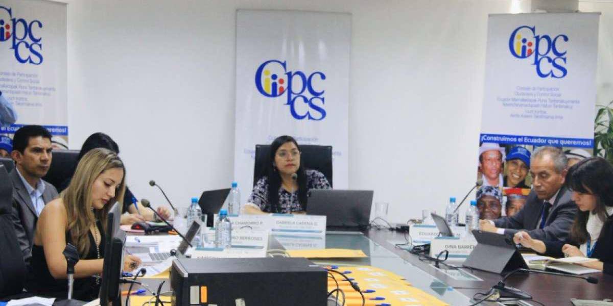 El concurso de Defensor Público puede continuar tras desestimarse acción de protección