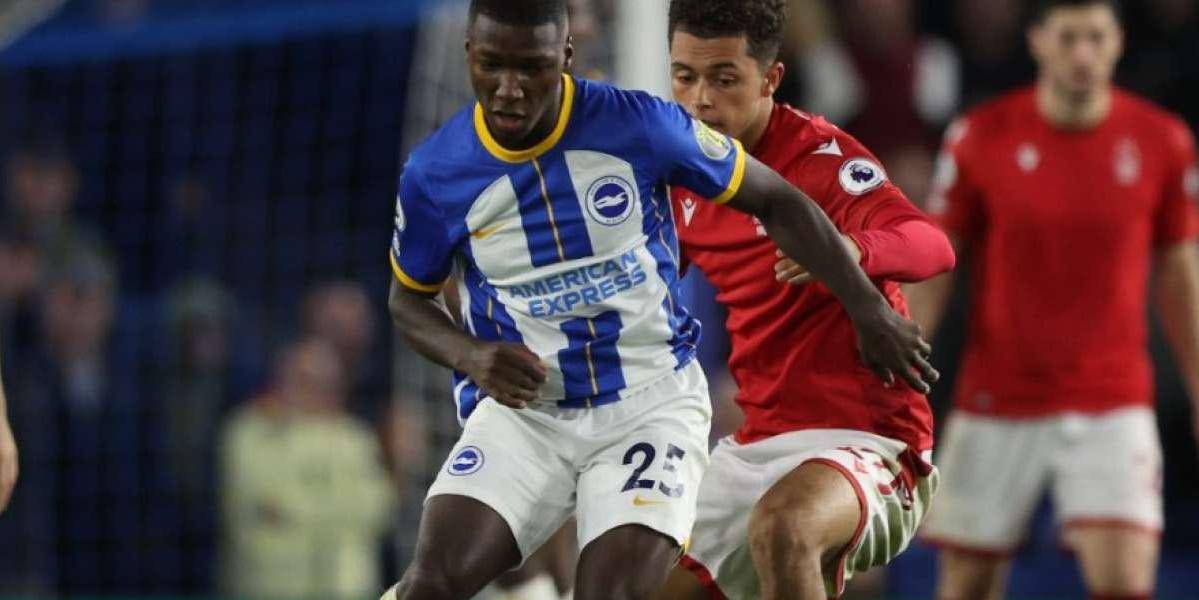 Sorpresiva derrota del Brighton con errores de Caicedo y Pervis ante el Nottingham Forest