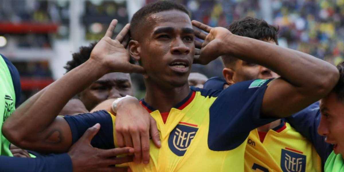 Equipos de España e Inglaterra están interesados en Félix Torres