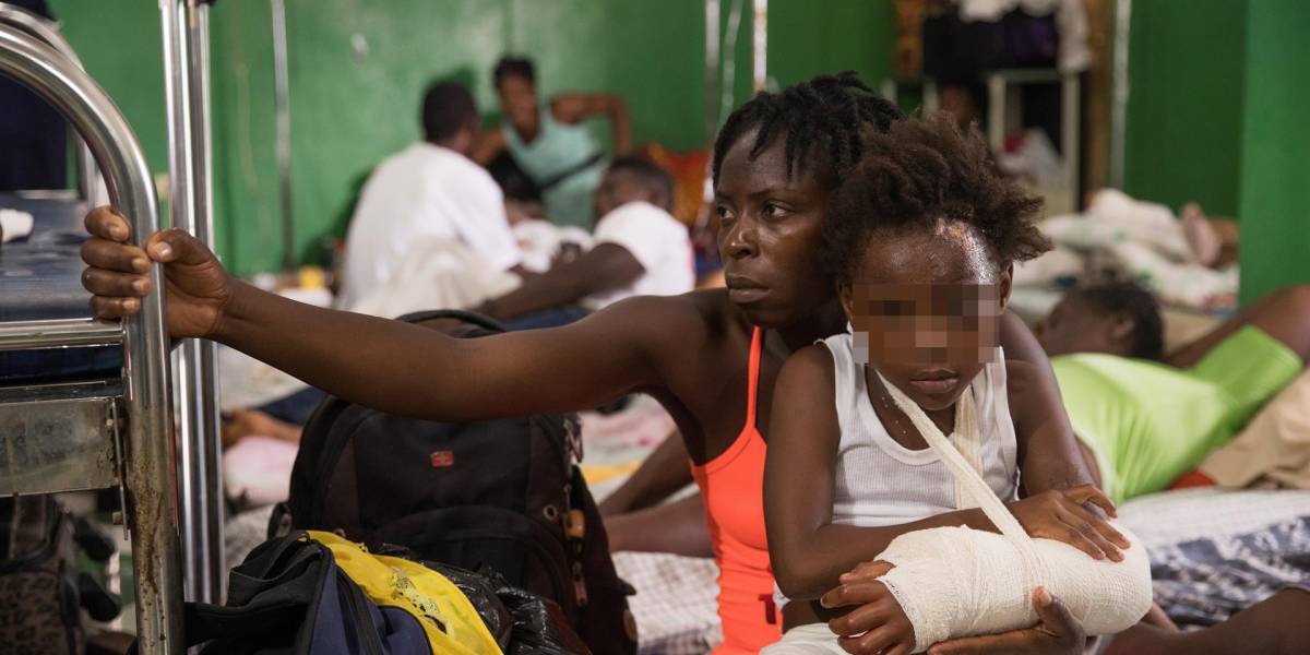 Gritos desgarradores resuenan en hospitales saturados tras el sismo de Haití