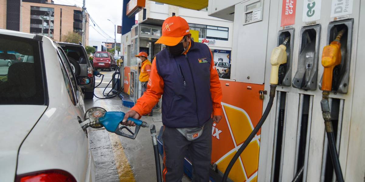 Las gasolinas Súper Premium 95 y Ecoplus 89 bajan de precio desde este 12 de julio