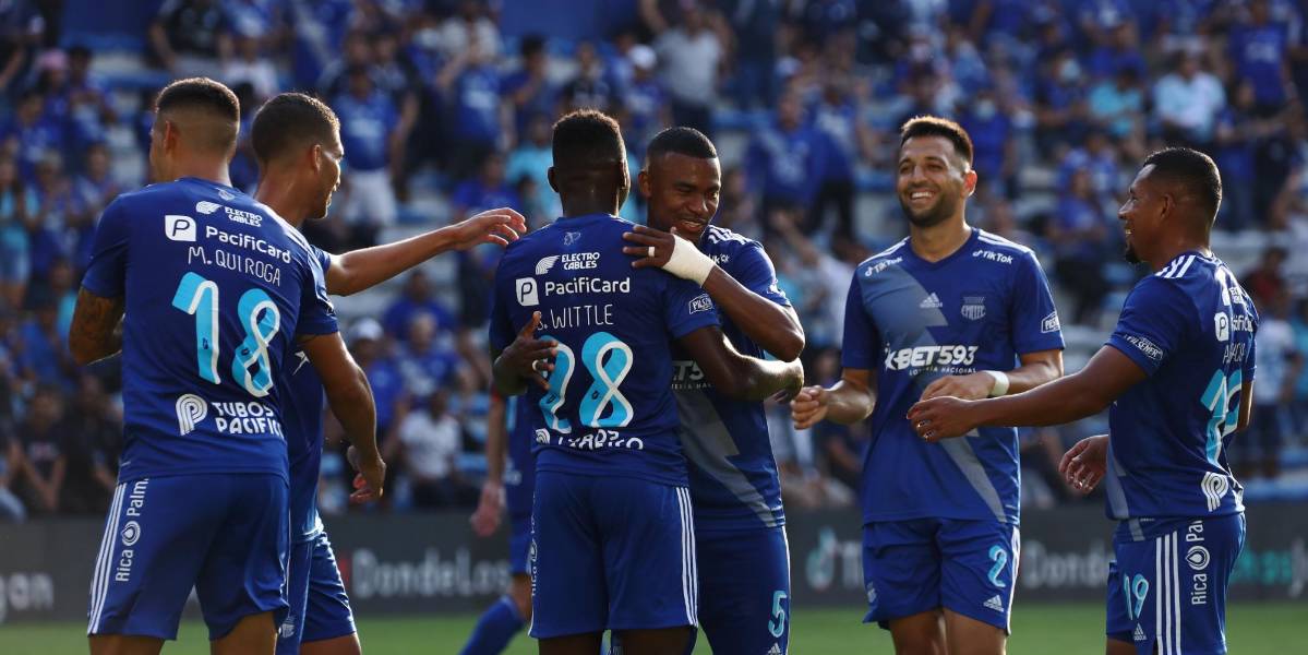 'No he retrasado elecciones, he hecho que se respete el estatuto de Emelec'