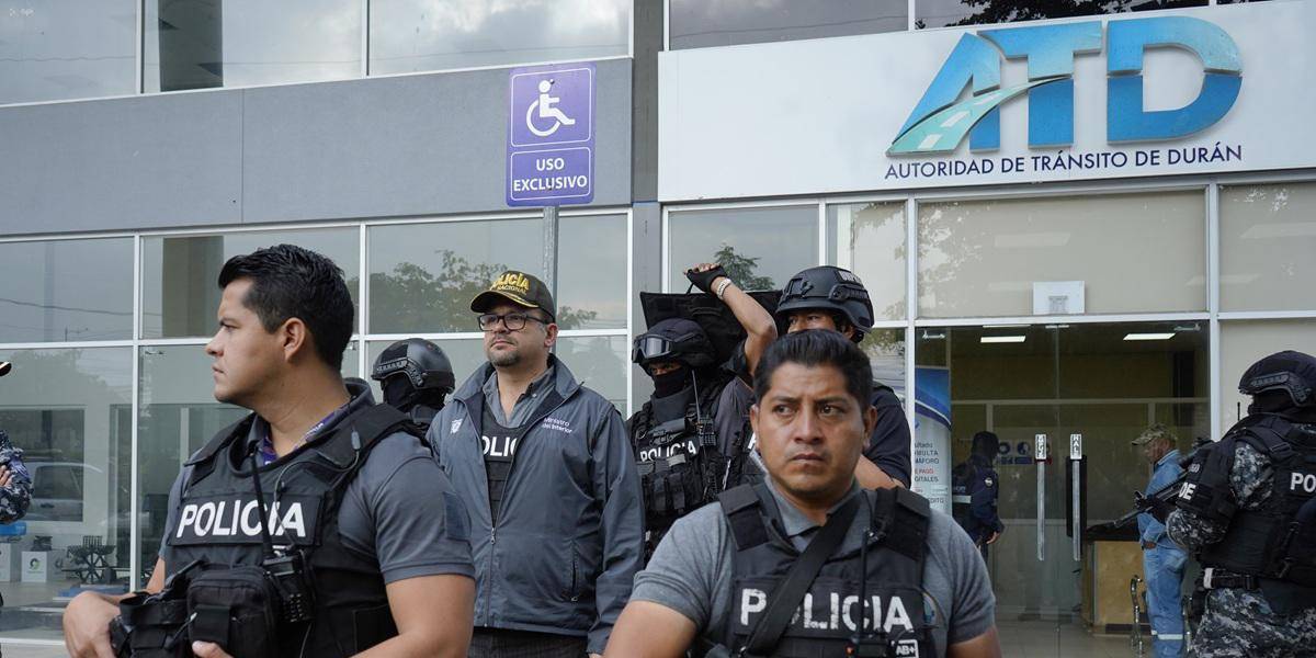 La mafia apunta a las agencias de tránsito en Ecuador por estas razones