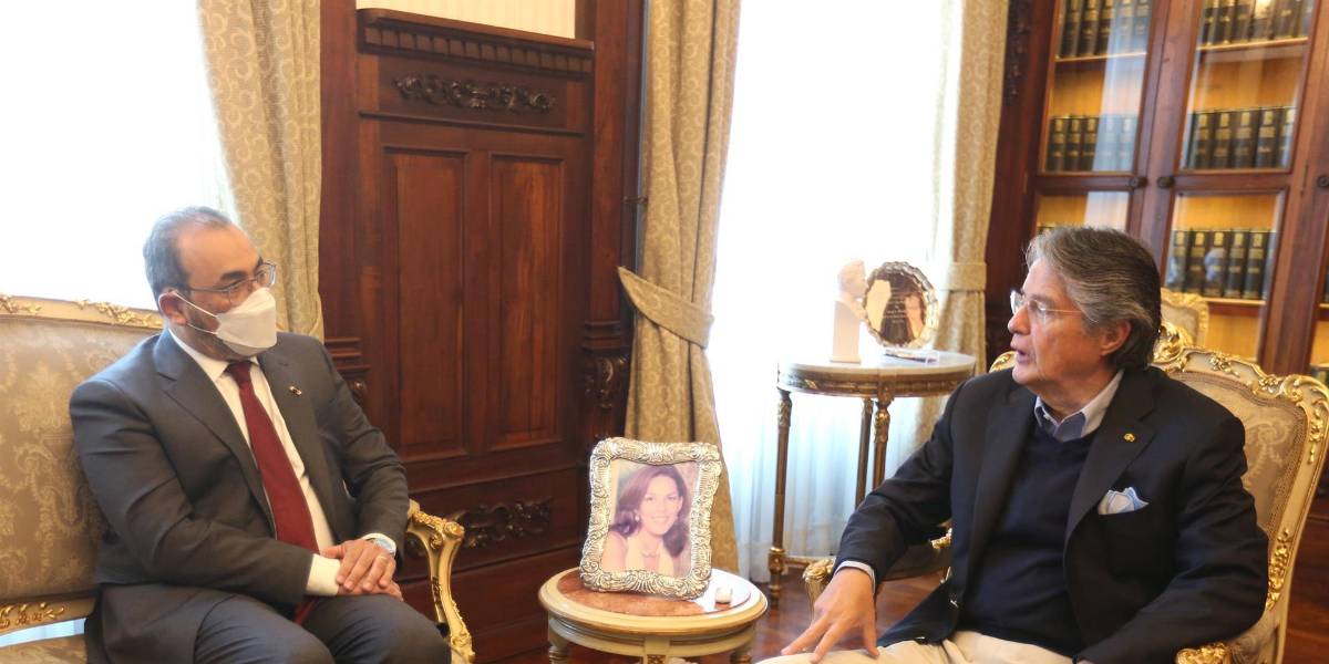 Ecuador busca impulsar la cooperación con la CAF para programas sociales