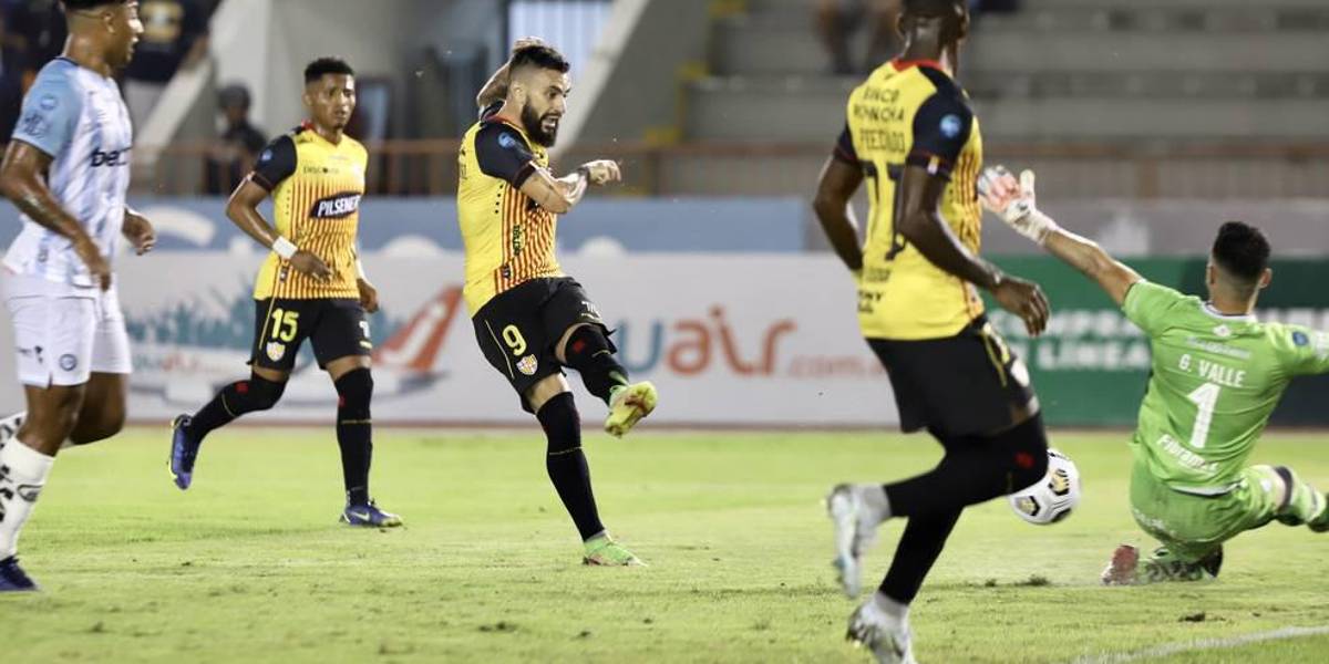 Barcelona SC golea, mantiene la punta y espera a Emelec en el Clásico del Astillero