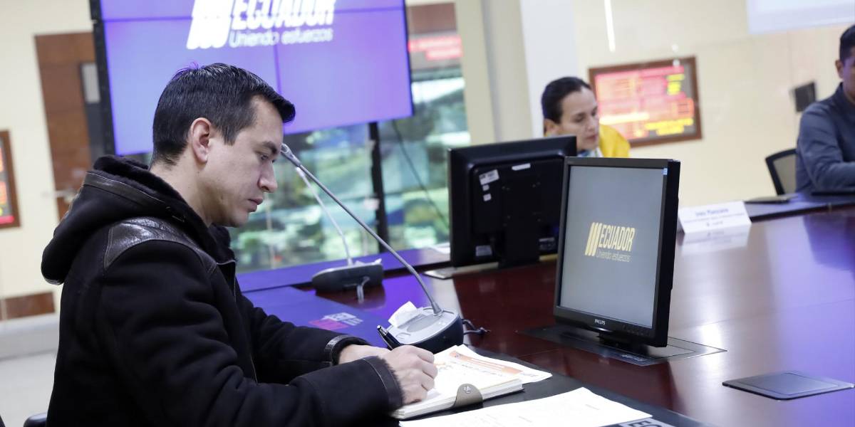 Tras los apagones y el incendio de Quito, Daniel Noboa pierde la iniciativa política