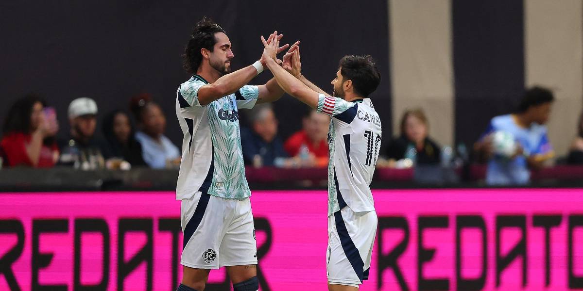 Los dos goles de Leonardo Campana en la derrota del New England Revolution