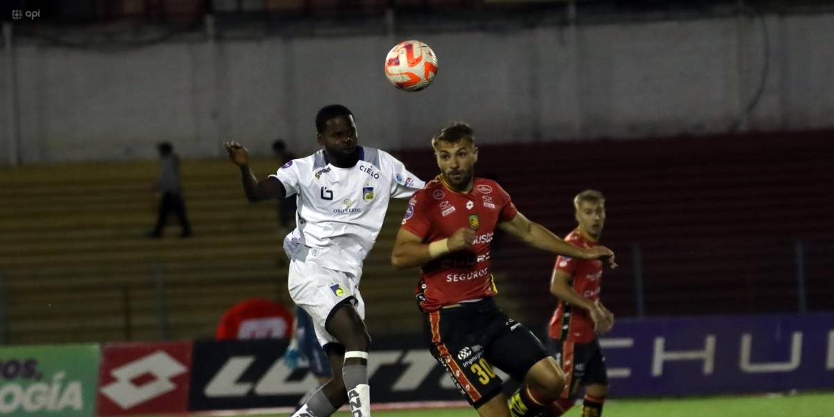 Deportivo Cuenca y Delfín SC sellaron pálido empate