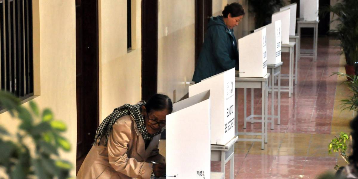 Estas son las preguntas que se le escapan al presidente Noboa, de la consulta popular, según cuatro expertos